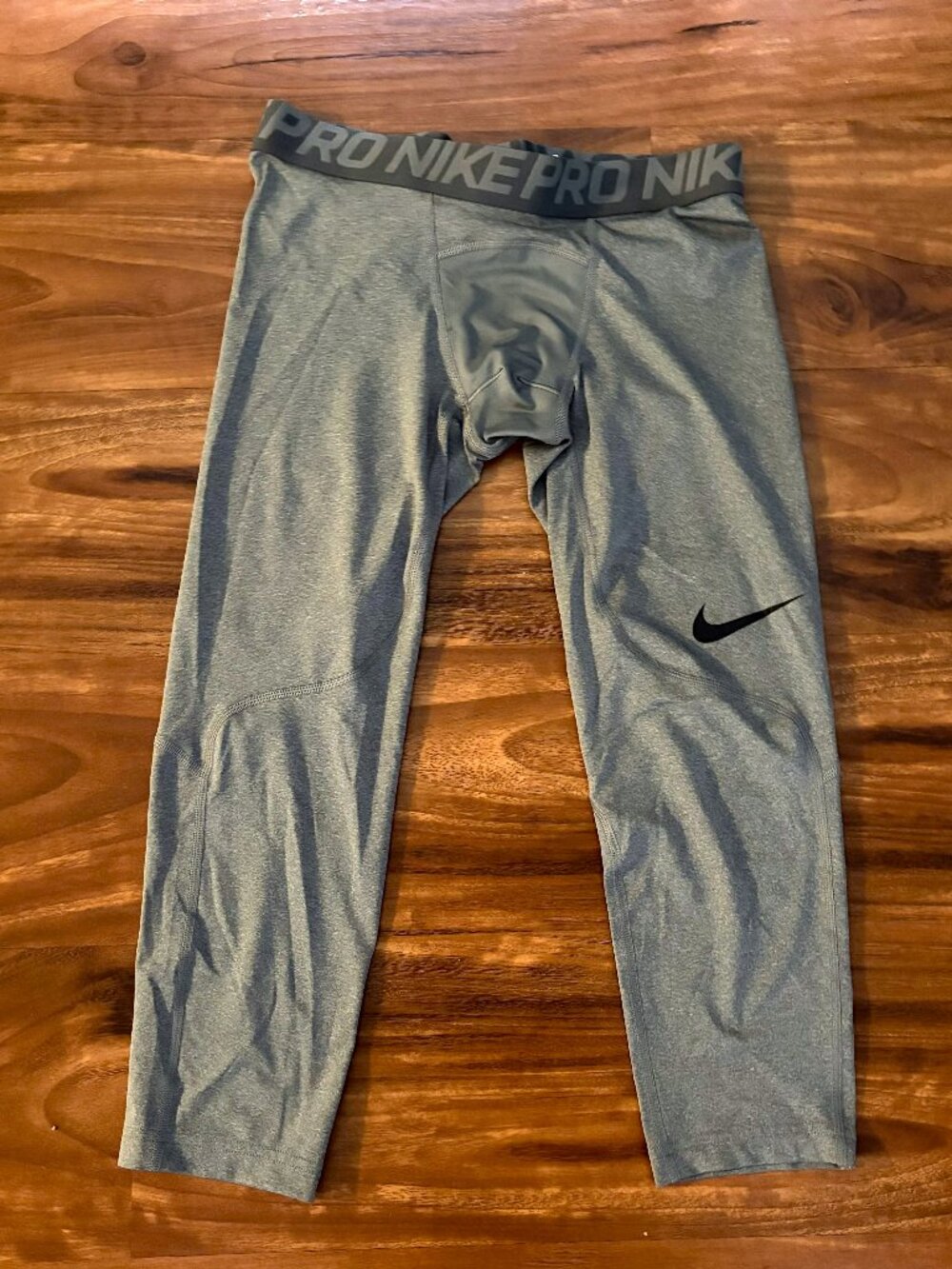 Nike Pro 3/4 training compression tights gray size M